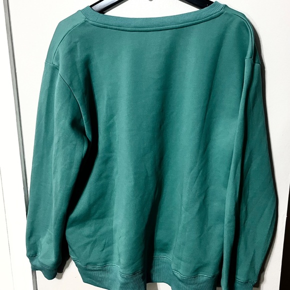 Sweater - Large- “Friends Central Perk” - Picture 4 of 9